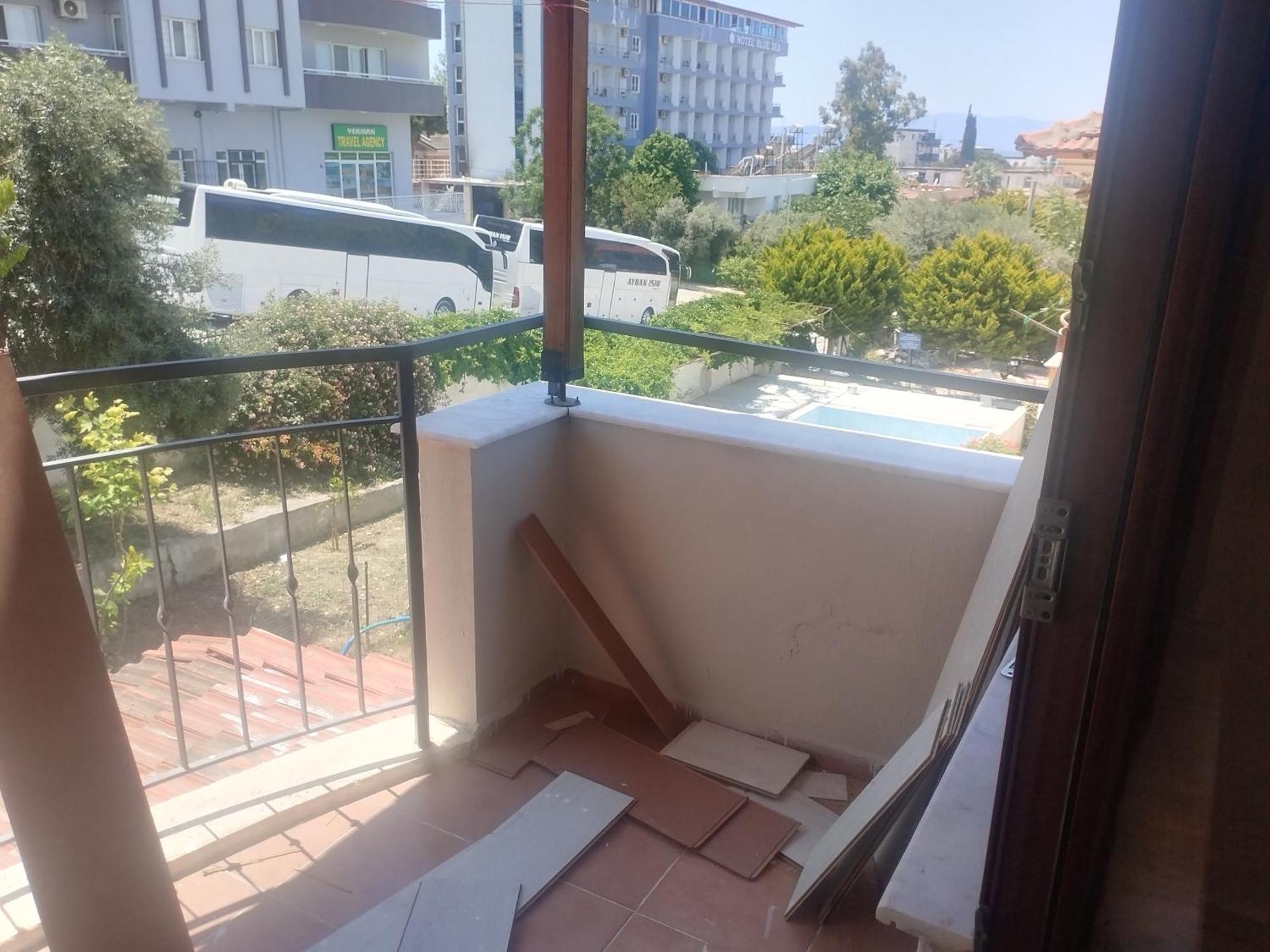 Villa Kadinlar Denizi Plaji 100 M Bahceli Havuzlu Kuşadası