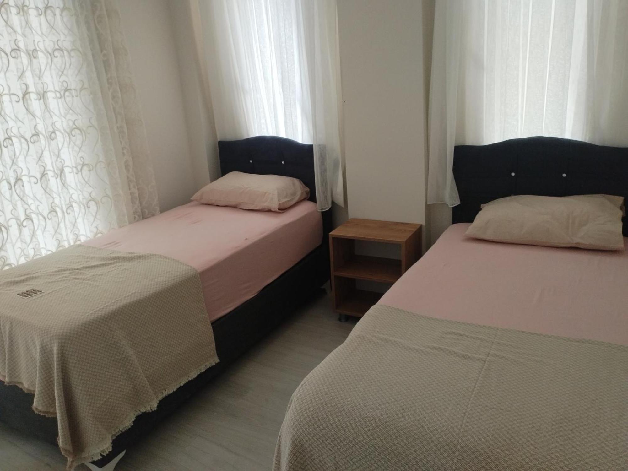 Villa Kadinlar Denizi Plaji 100 M Bahceli Havuzlu Kuşadası